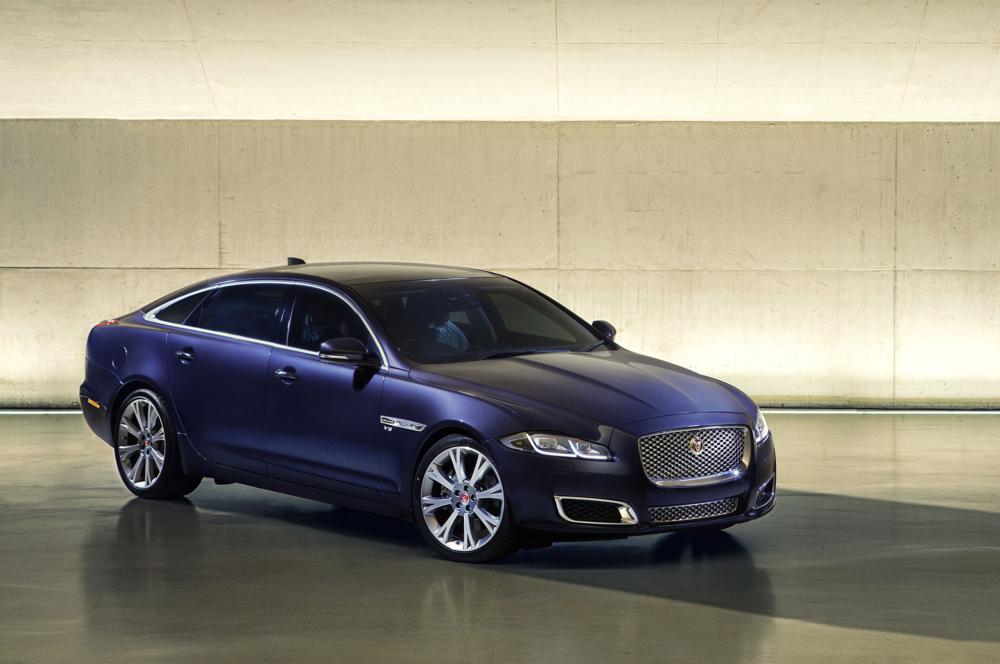 2017 Jaguar XJ