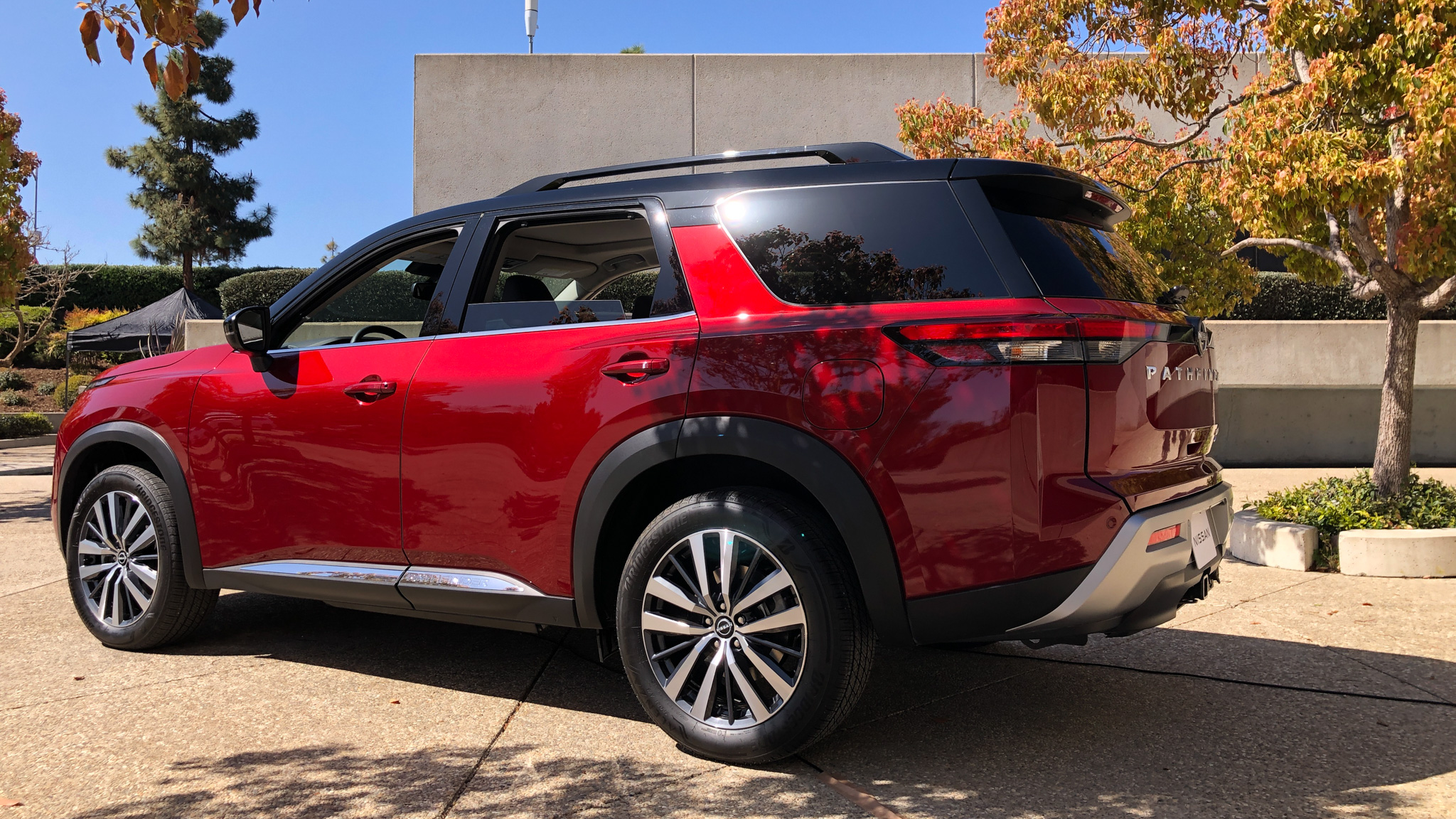 015_Nissan_Pathfinder_Platinum