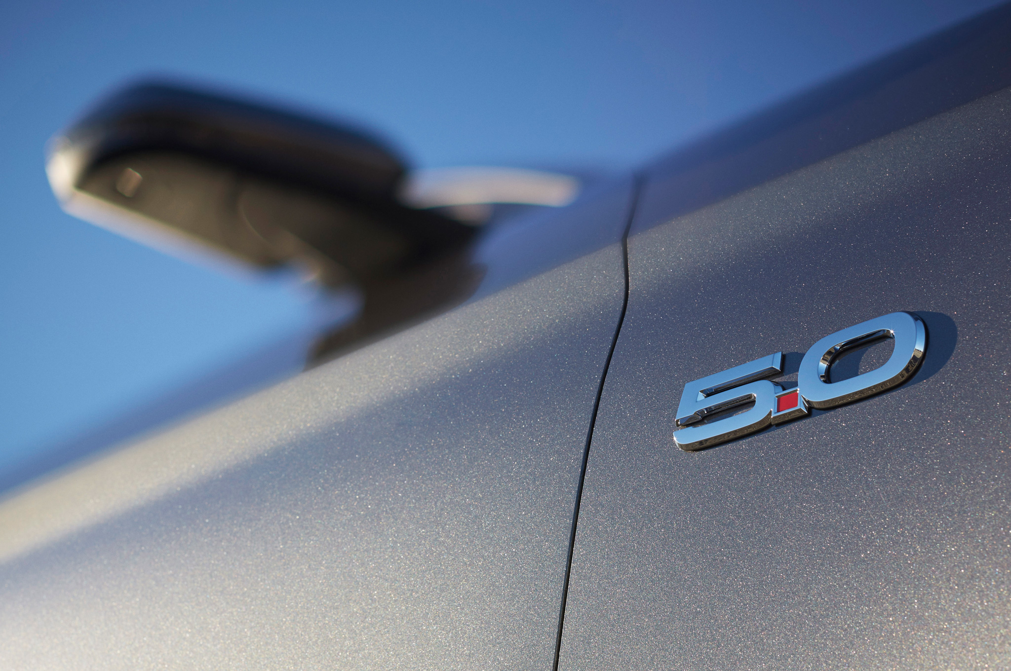 2015-Ford-Mustang-GT-convertible-badge-and-sideview-mirror