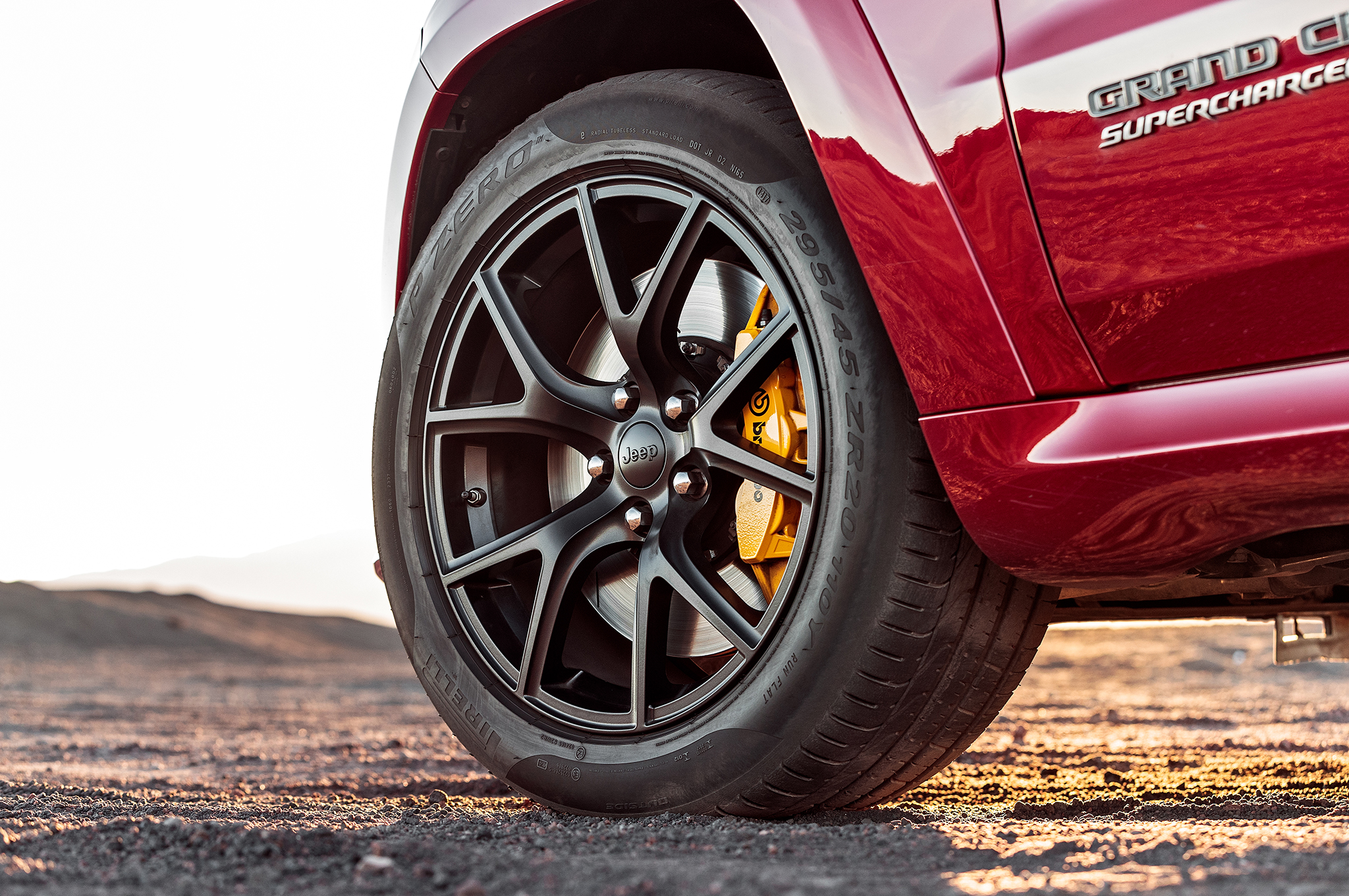2018 Jeep Grand Cherokee Trackhawk front wheel
