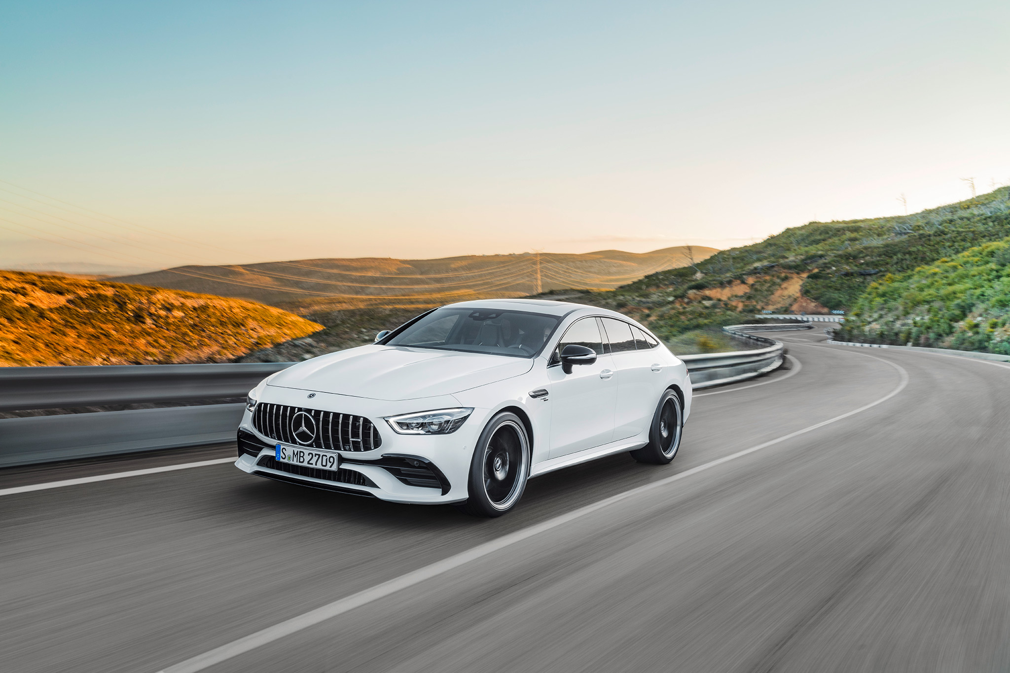 2019 Mercedes AMG GT 53 01