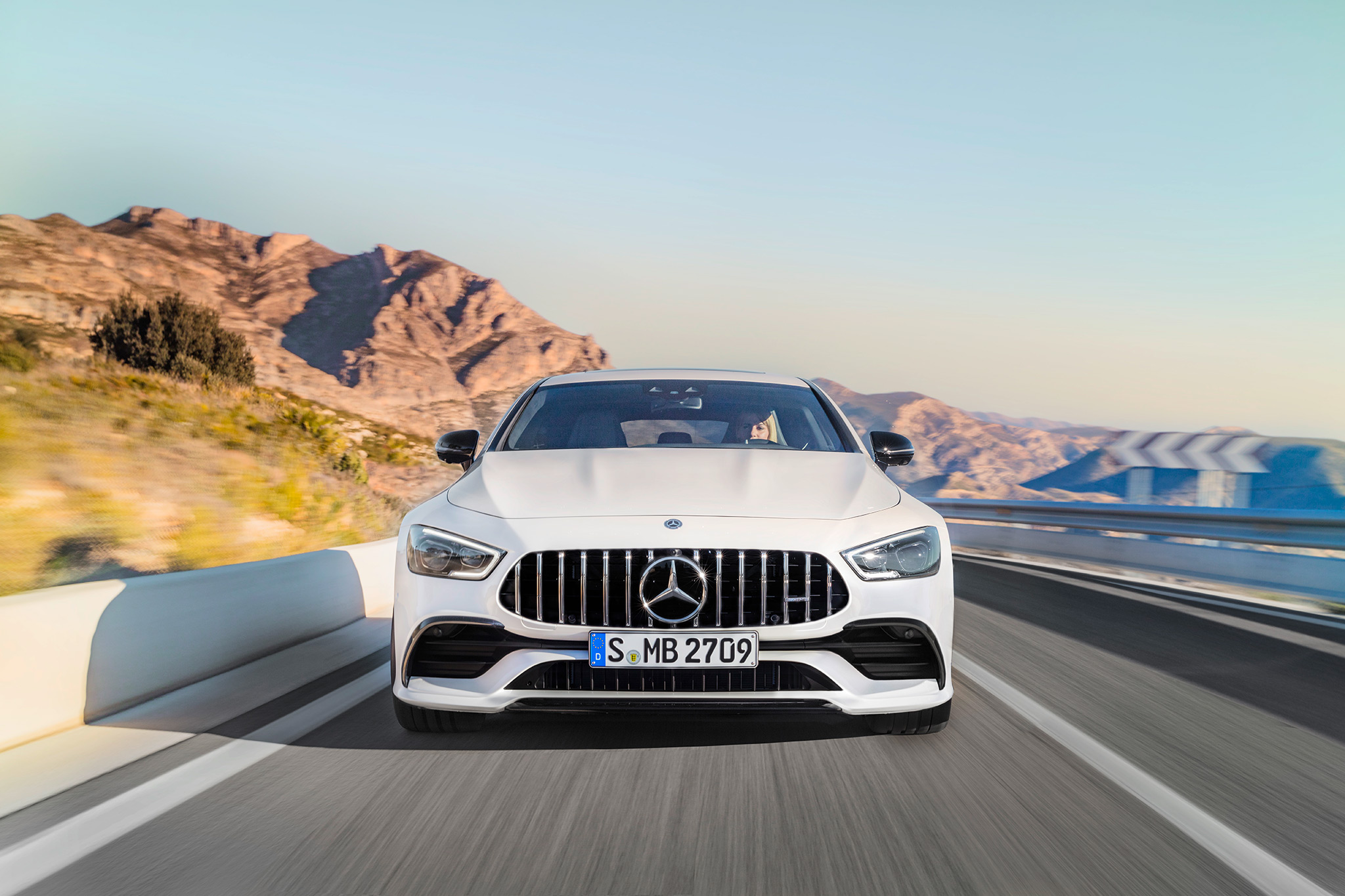 2019 Mercedes AMG GT 53 02