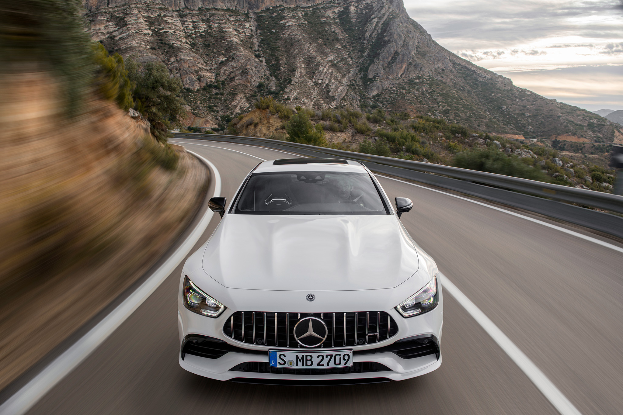 2019 Mercedes AMG GT 53 10