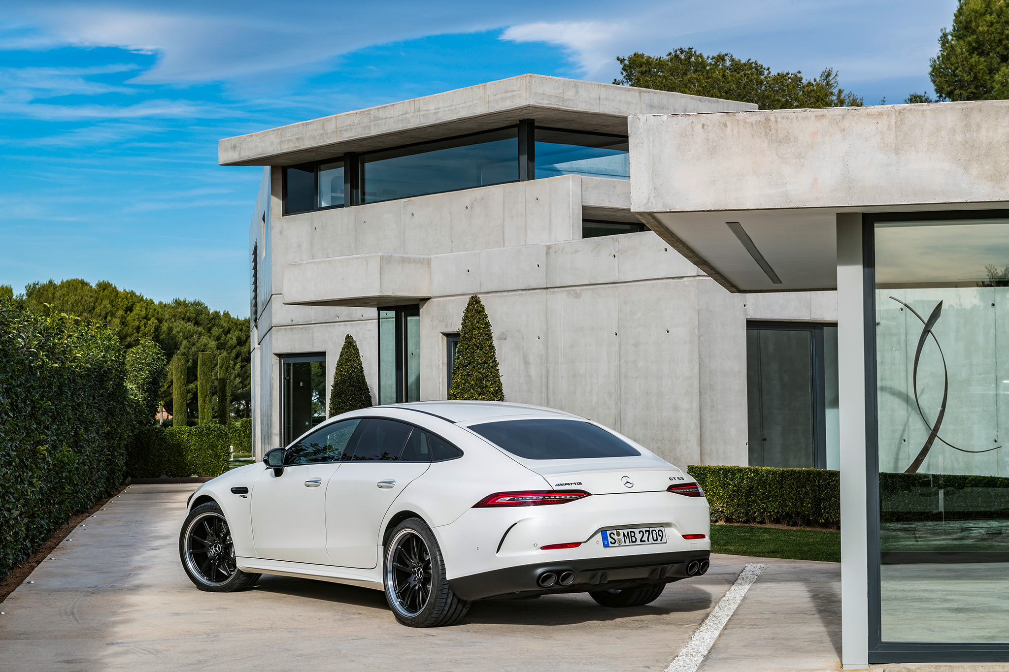 2019 Mercedes AMG GT 53 28