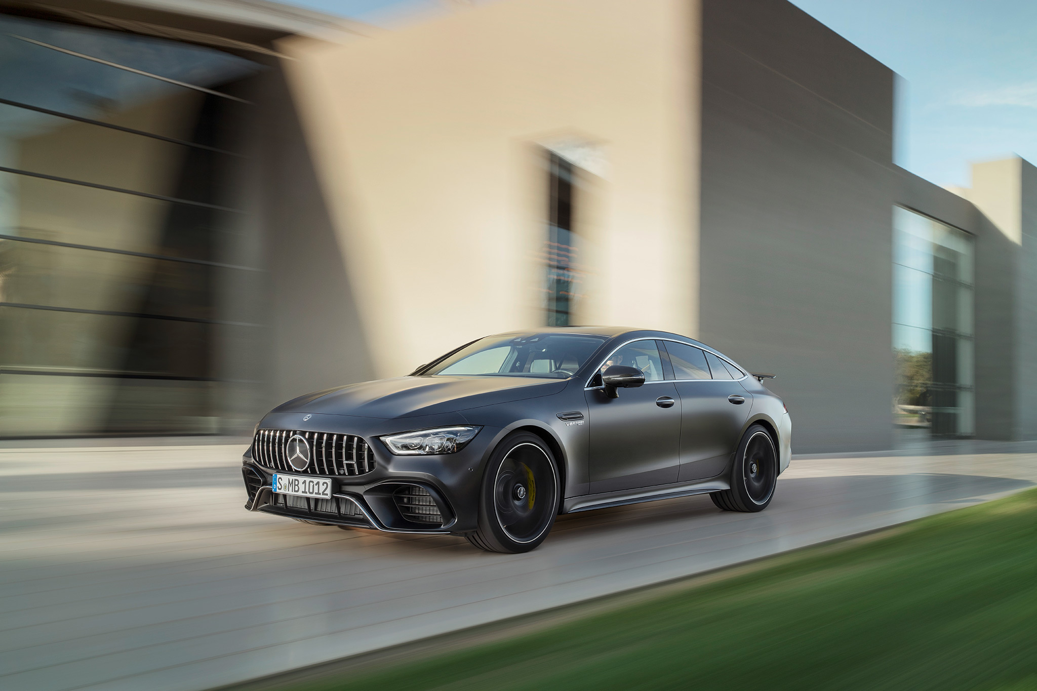 2019 Mercedes AMG GT 63 S 04