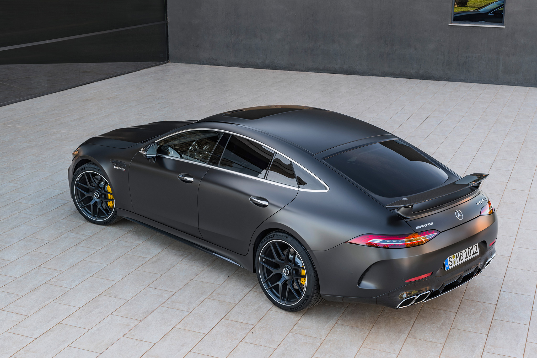 2019 Mercedes AMG GT 63 S 31