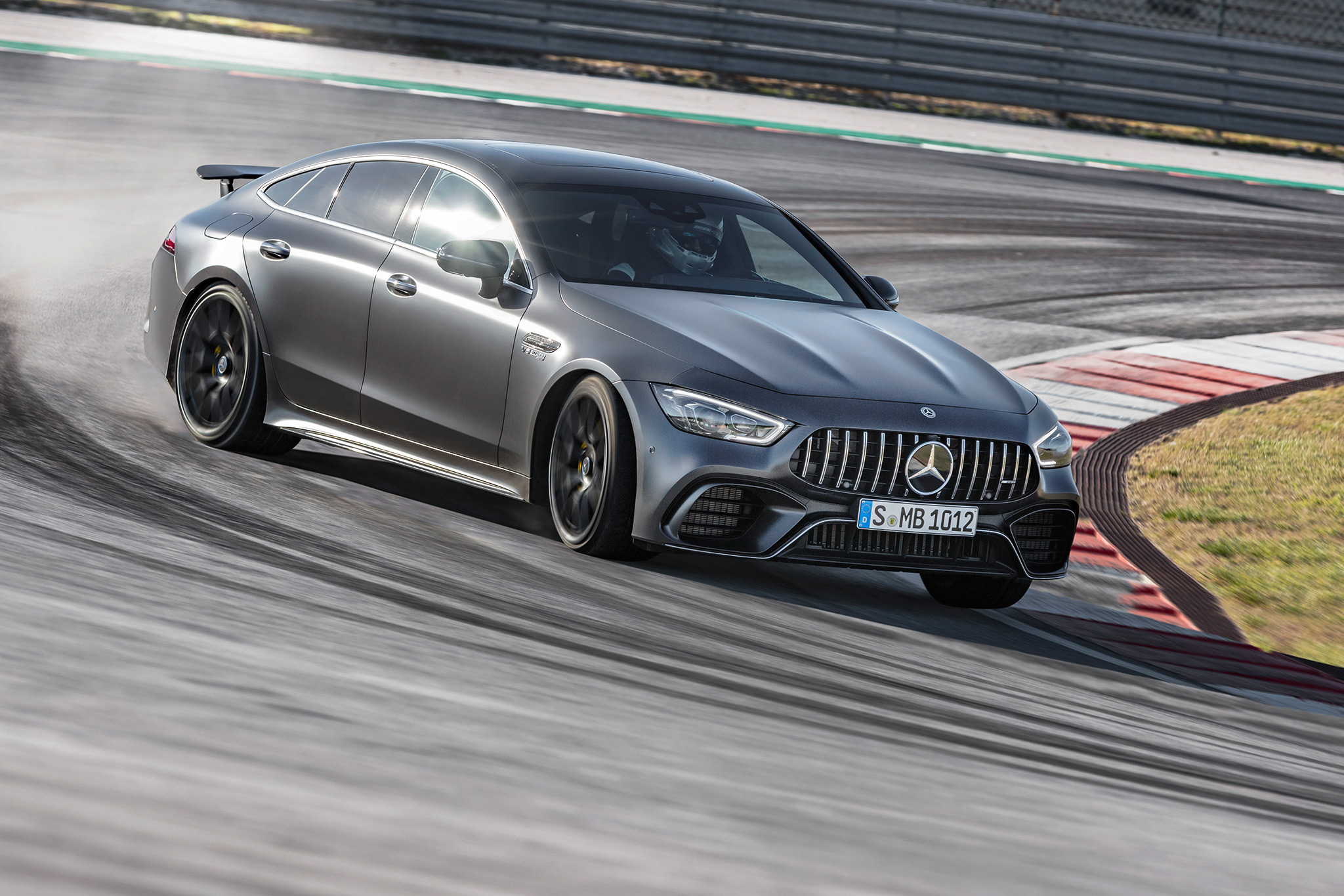 2019 Mercedes AMG GT 63 S 42