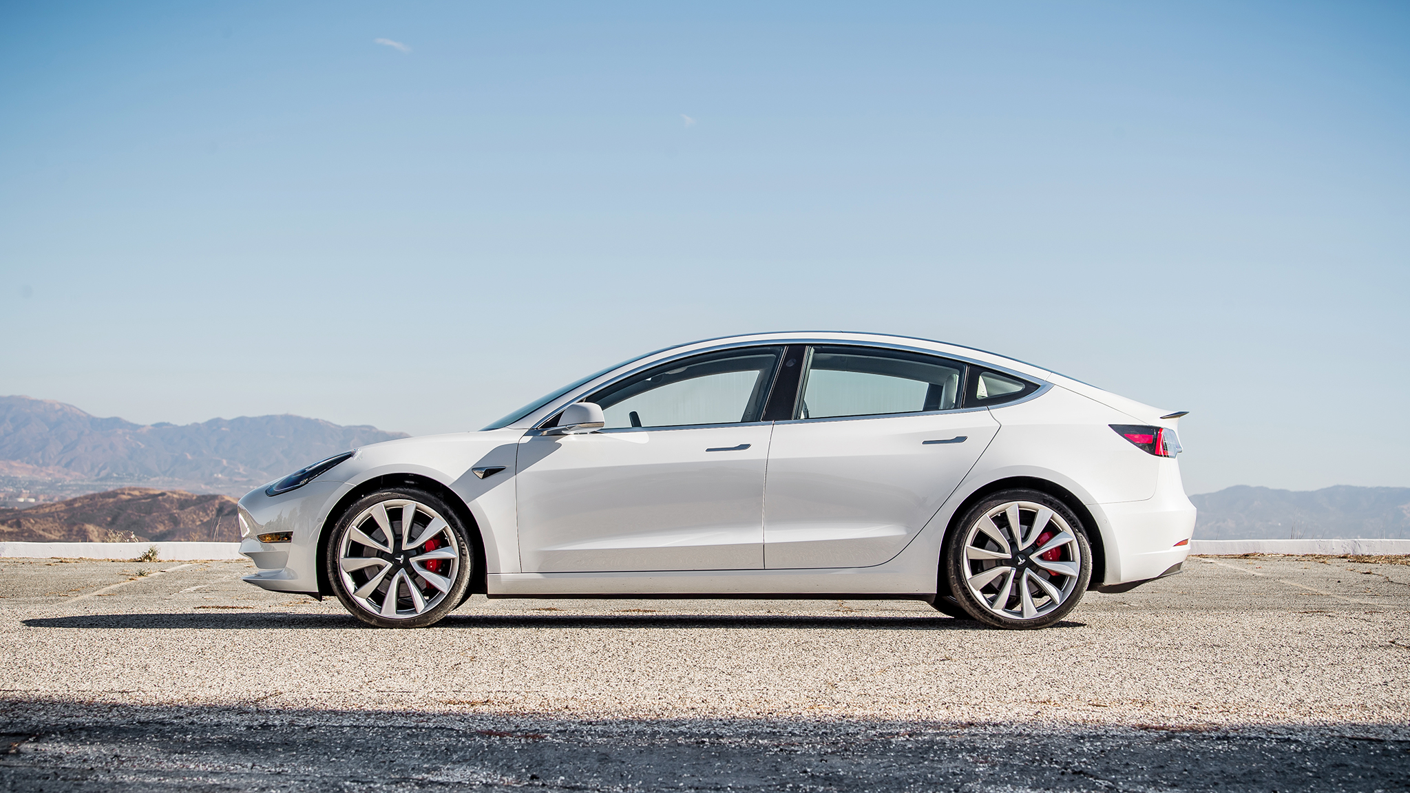 2018 Tesla Model 3 Dual Motor Performance 2