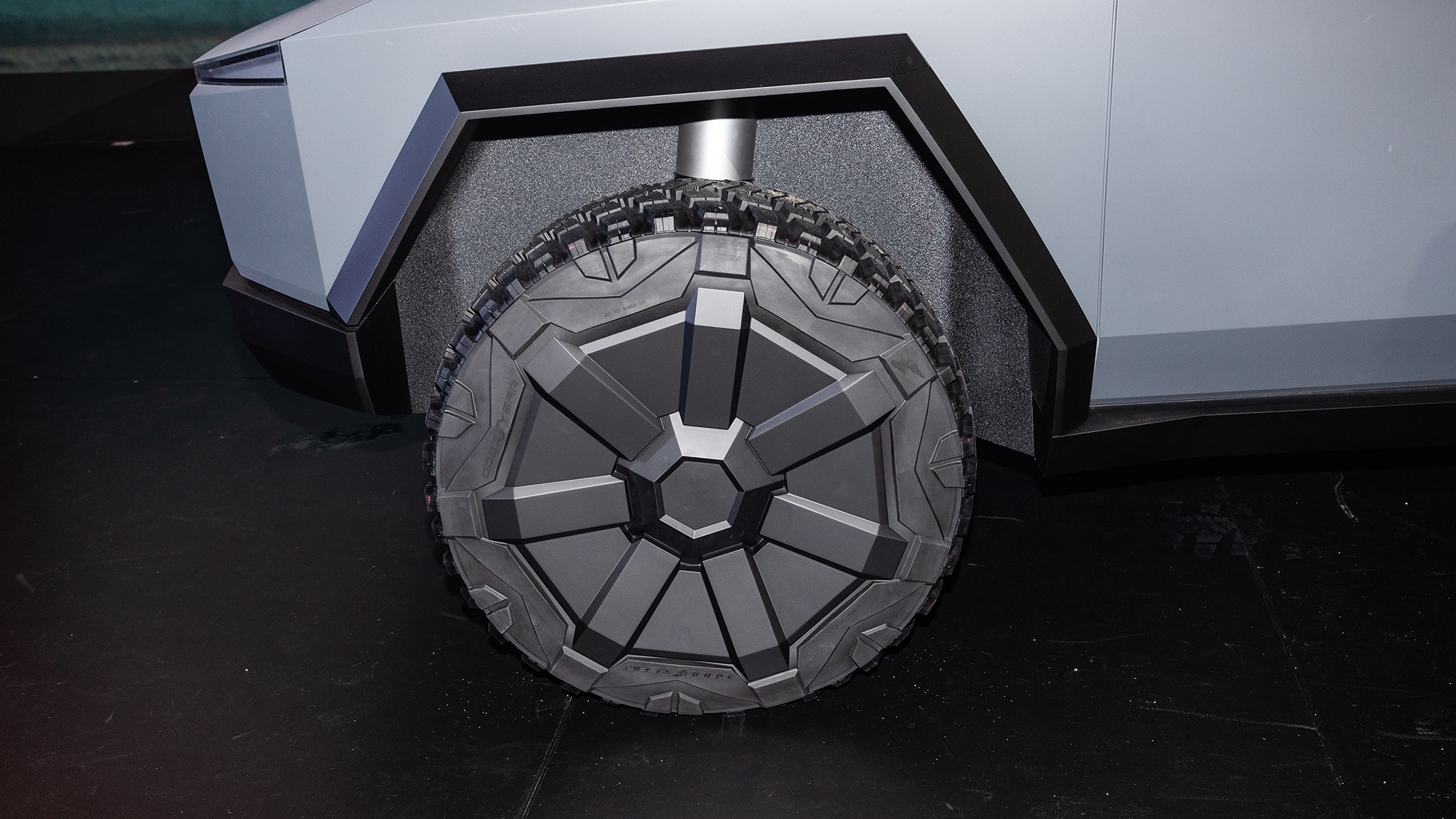 Tesla Cybertruck electric pickup detail 4