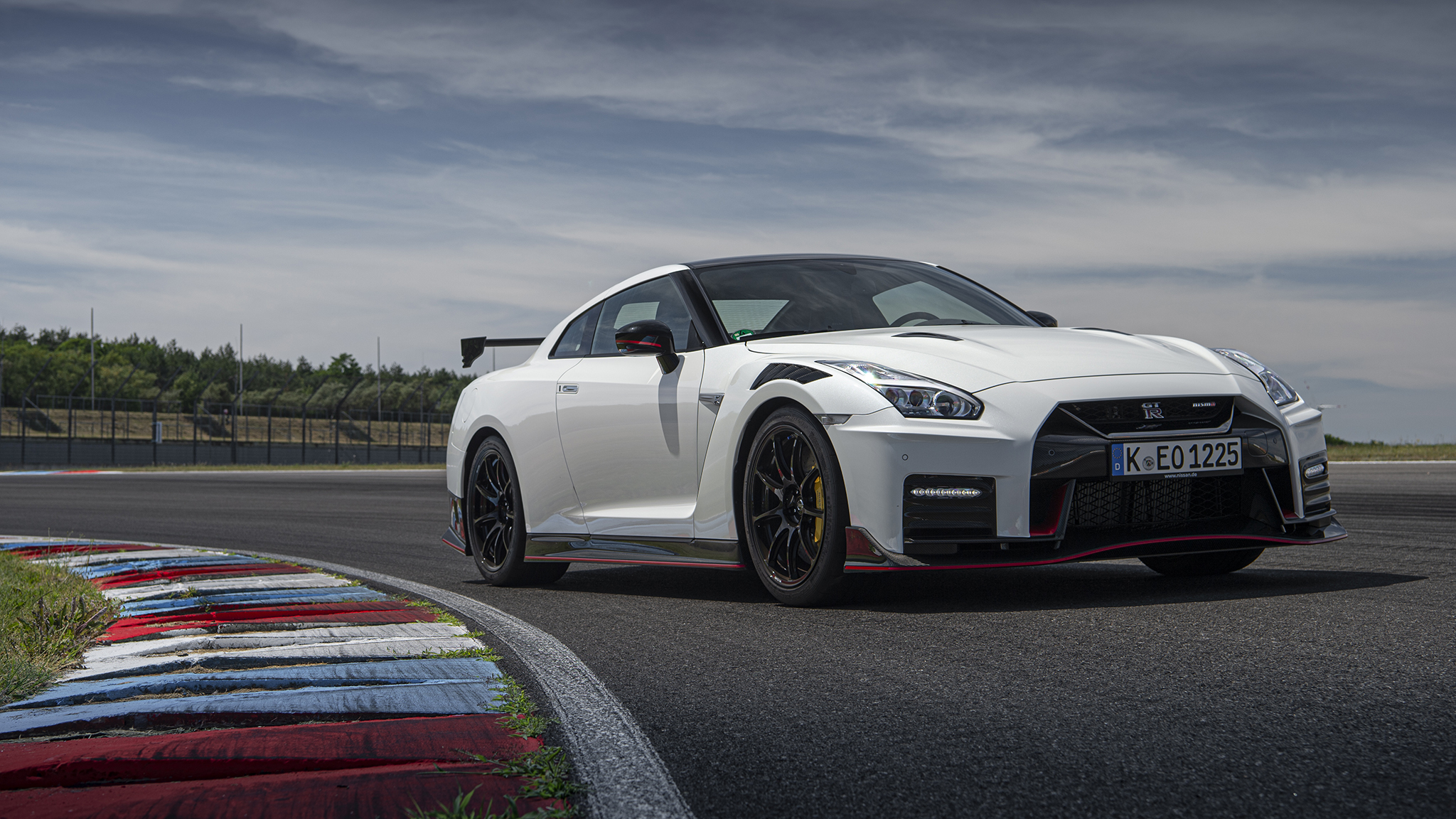 2021 Nissan GT-R