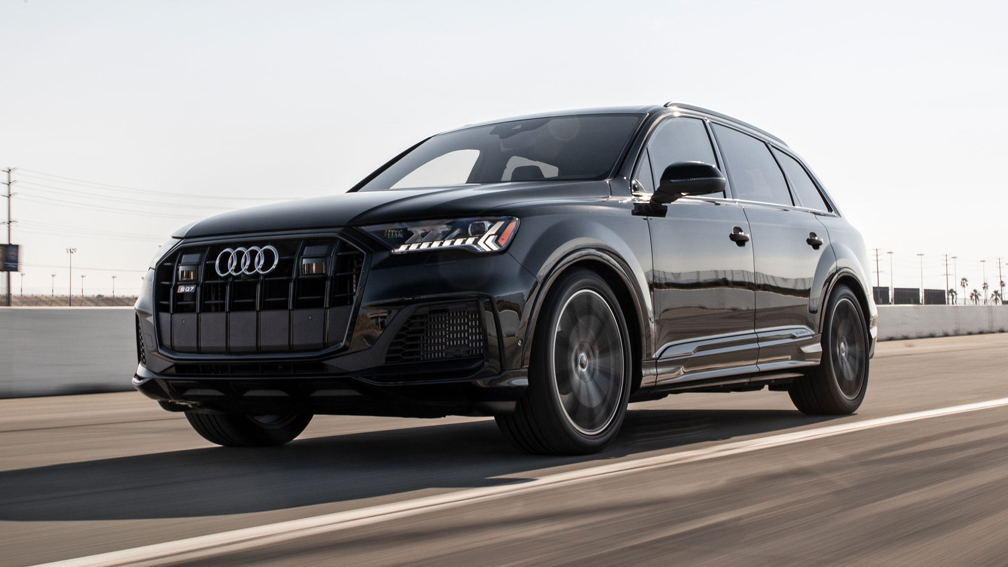 Audi SQ7 Pros and Cons Review: 500-HP Family Fun