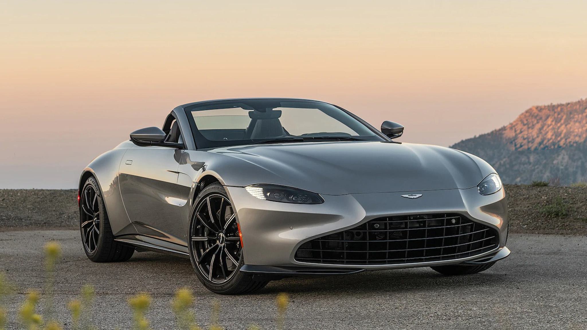2022 Aston Martin Vantage